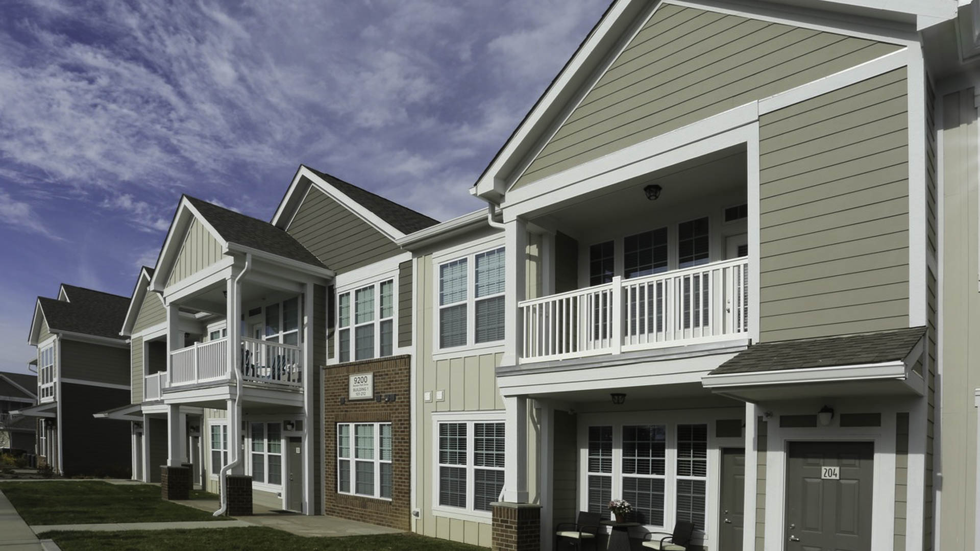 Photos of Springs at Hurstbourne in Louisville, KY